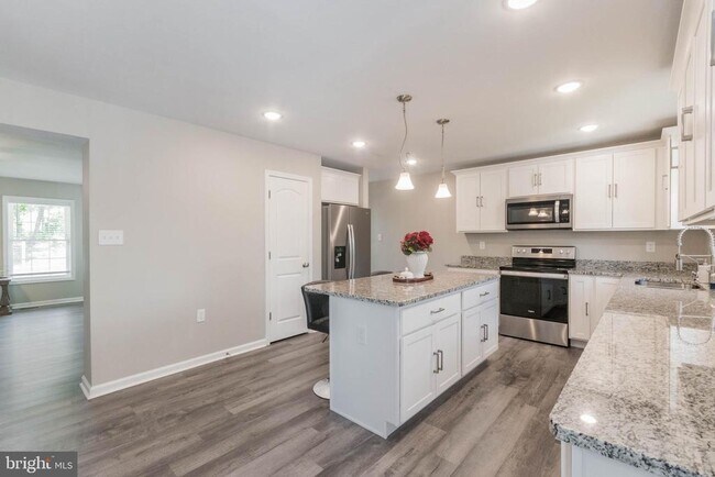 Building Photo - 342 Europa Way