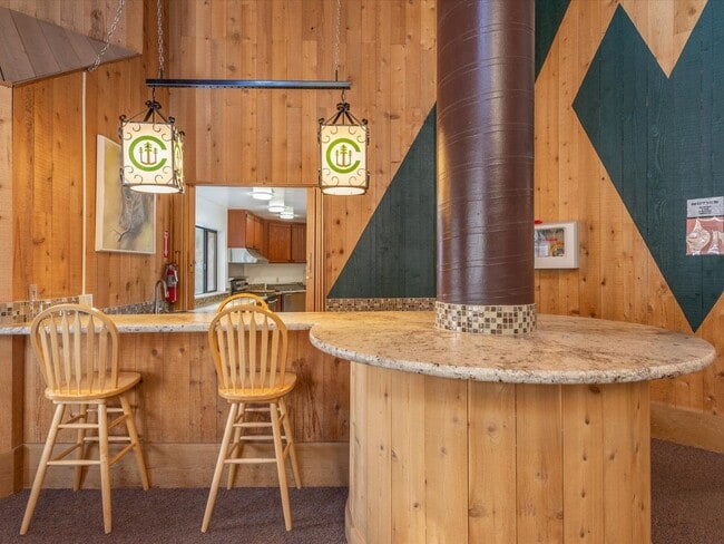 Building Photo - SKI LEASE:  Updated Townhome in Wooded, Central North Lake Location!