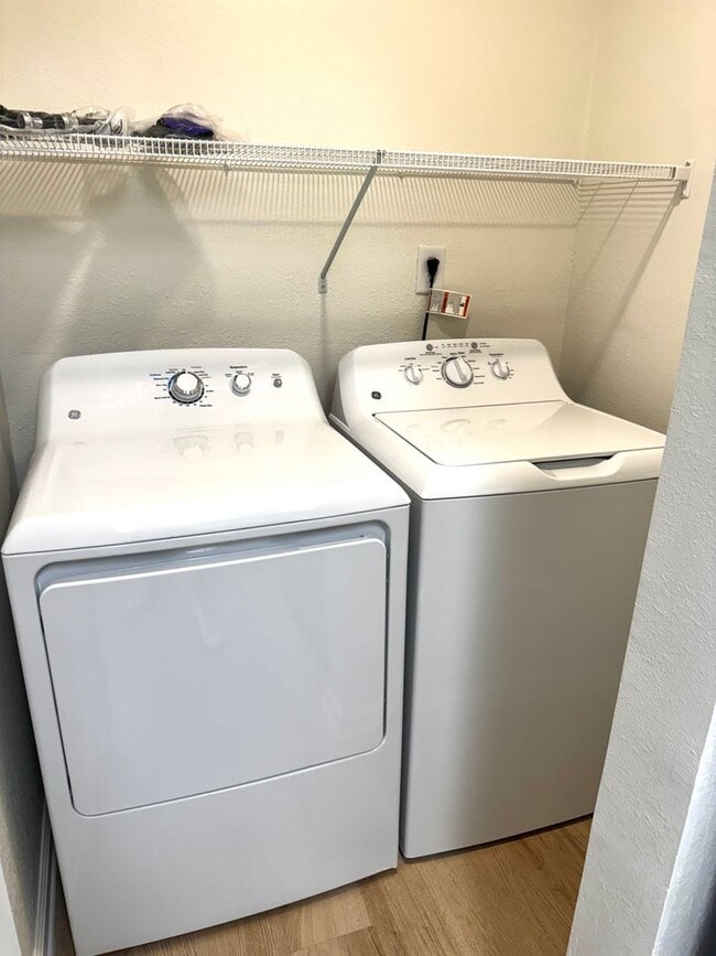 Building Photo - Fully Renovated 3BR/3BA Condo at Harper Flatts – Partially Furnished & Close to Auburn University!