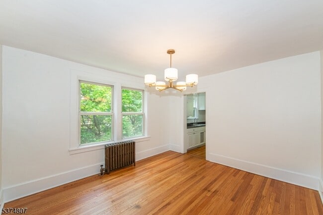 Building Photo - 92 Watchung Ave
