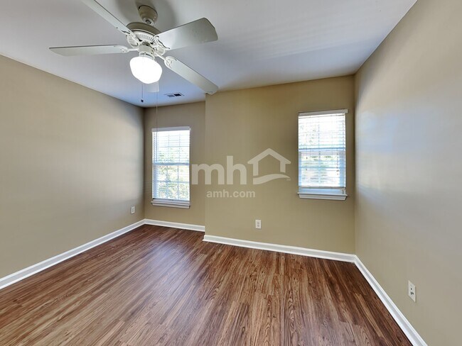 Building Photo - 636 Long Melford Dr