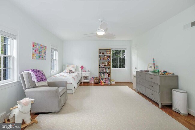 Building Photo - 3209 Thornapple St