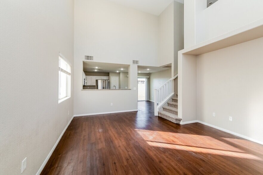 Building Photo - 8104 Finch Feather St