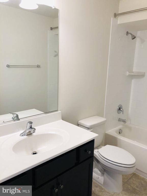 Building Photo - 336 Boxelder Dr