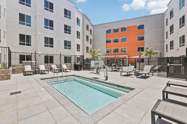 Building Photo - 8181 Allison Apartments - La Mesa, CA