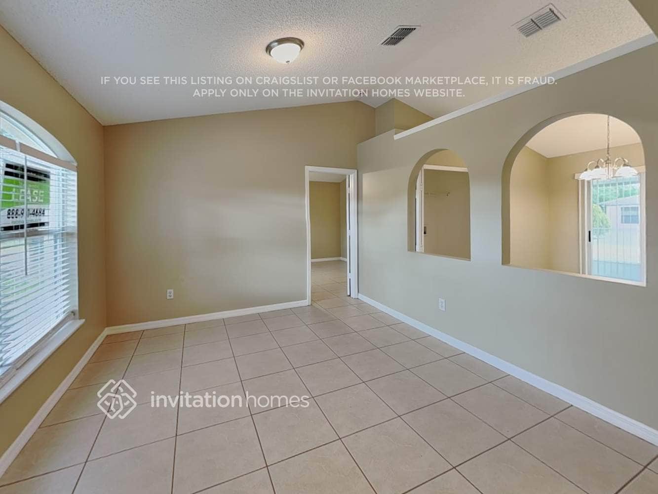 Building Photo - 1164 St Tropez Ct