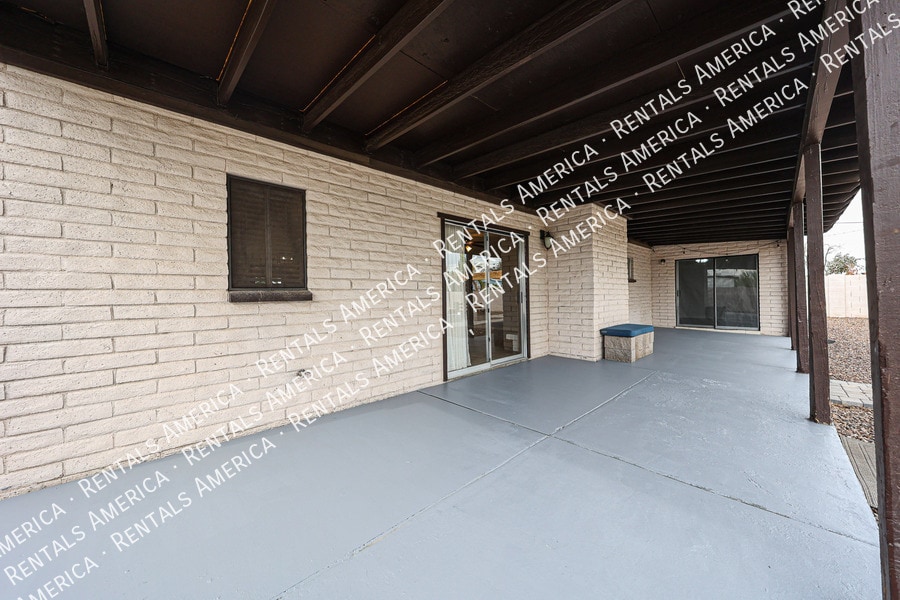 Building Photo - 1713 W Oraibi Dr