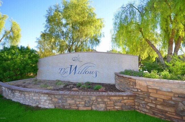 Building Photo - 4058 E Carla Vista Dr