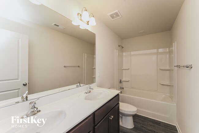 Building Photo - 5431 Cobblestone Glen Dr