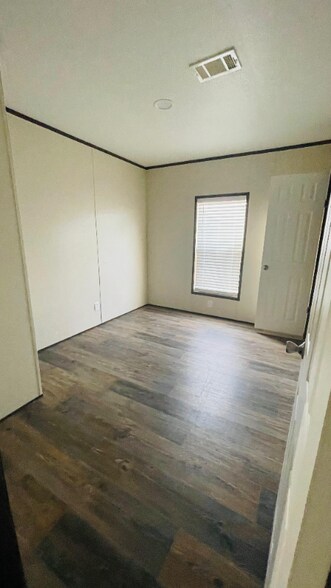Building Photo - 2800 Halite Bend