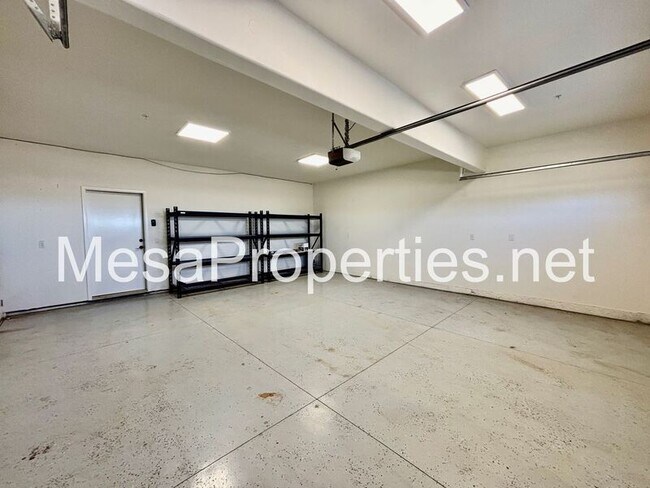 Building Photo - 6087 Elsinore Rd