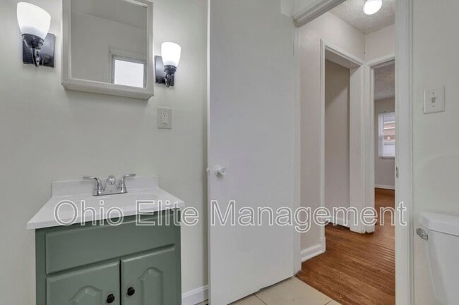 Building Photo - 209 N James Rd