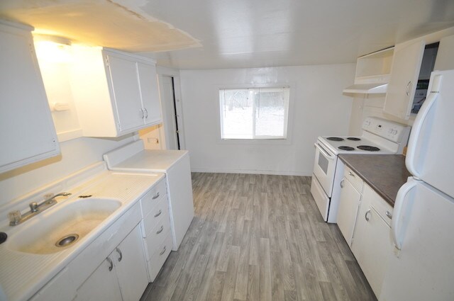 Building Photo - 18220 E Sprague Ave