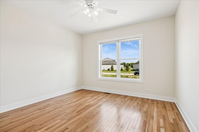 Building Photo - 925 Partridge Cir