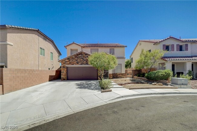 Building Photo - 5033 Apache Valley Ave