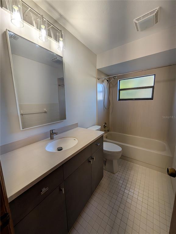 Building Photo - 3741 Thornbush Ln