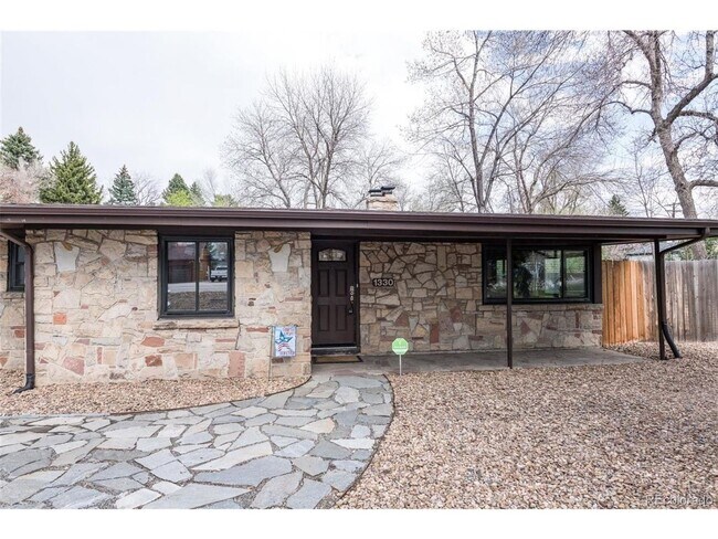 Building Photo - Modern 4BR Lakewood Home on Nearly Half an...