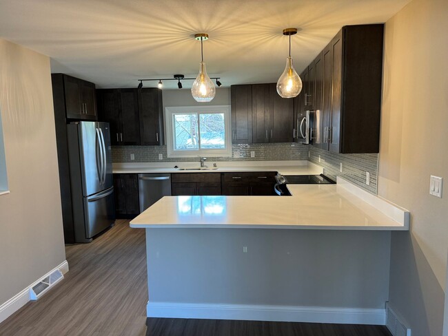 Building Photo - Newly Renovated Port Washington Duplex wit...