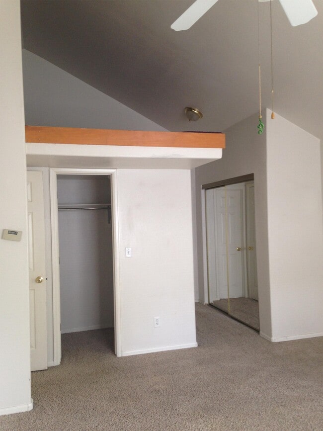 Building Photo - 3683 Iris Ave