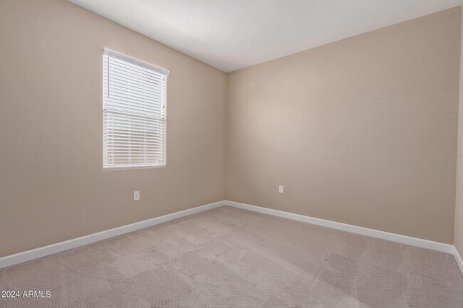 Building Photo - 36640 N Asturian Vly Wy