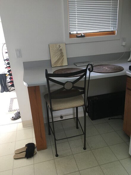 kitchen counter - 47 Grand Ave