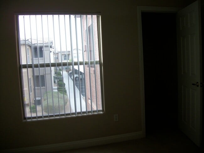 Building Photo - Badura Ave. #2094