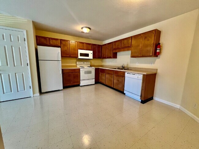 Building Photo - 9063  1D Pembroke Road  Oak Grove KY 42262
