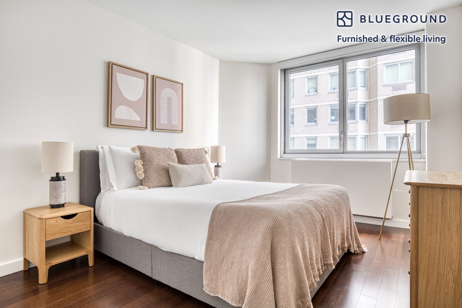 Building Photo - 606 1st Ave.