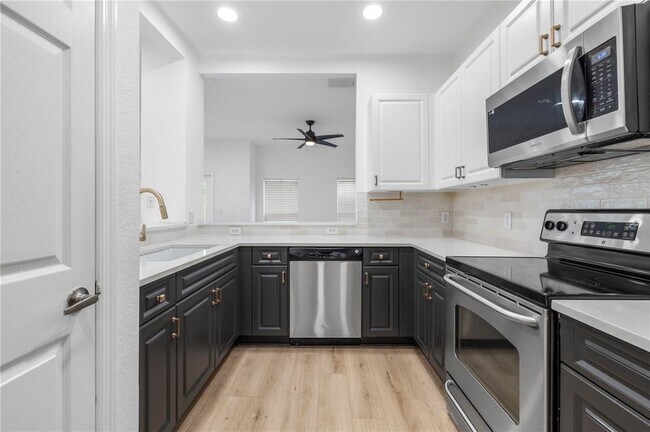 Building Photo - 7820 Bally Money Rd