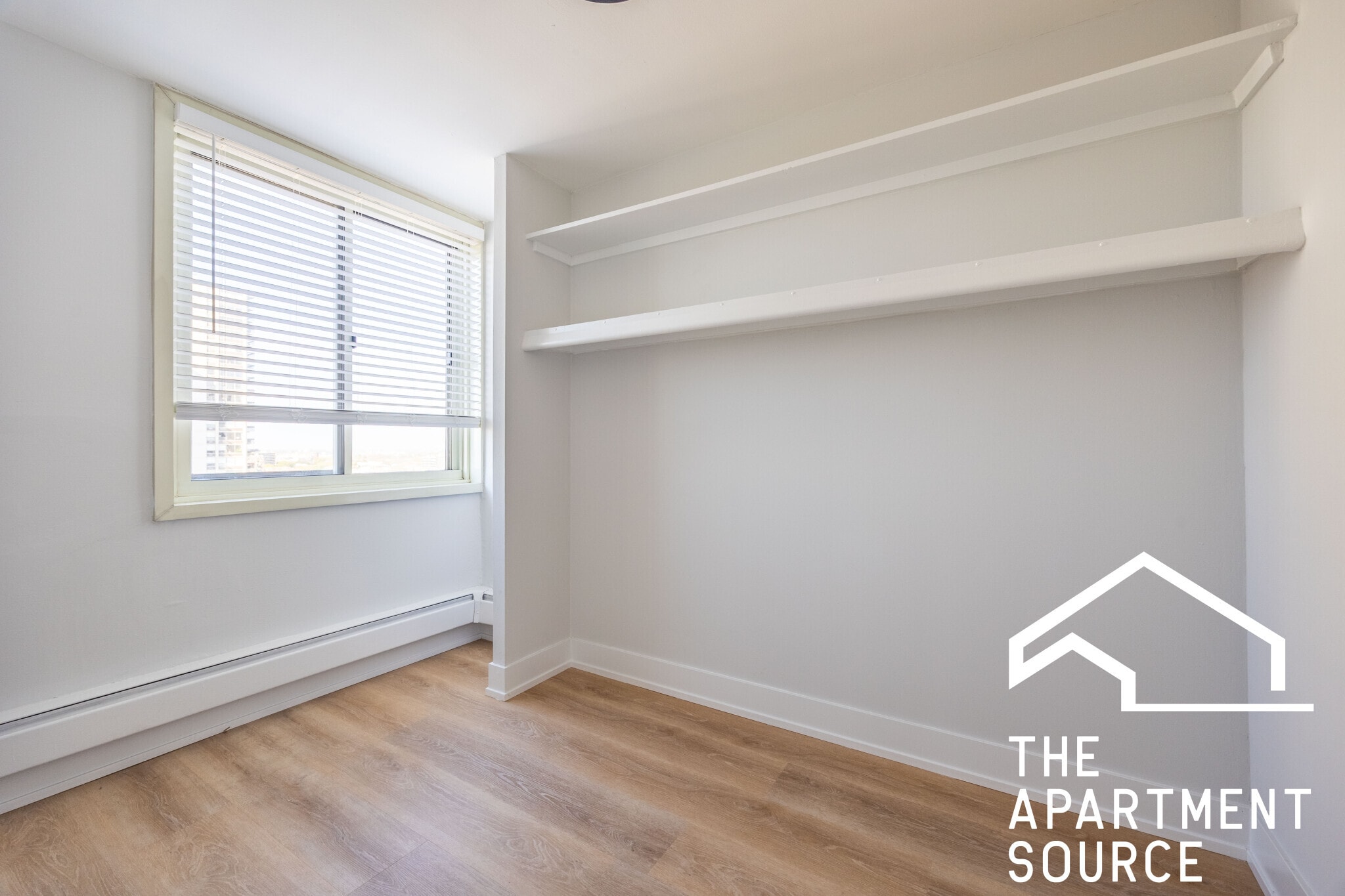 Building Photo - 1365 N Dearborn St