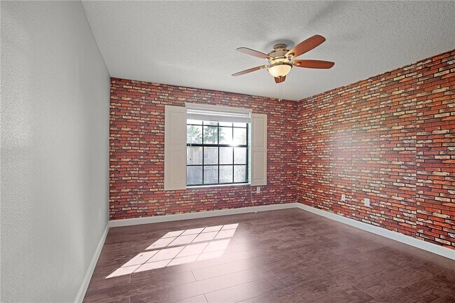 Building Photo - 1316 Gleneagles Ln