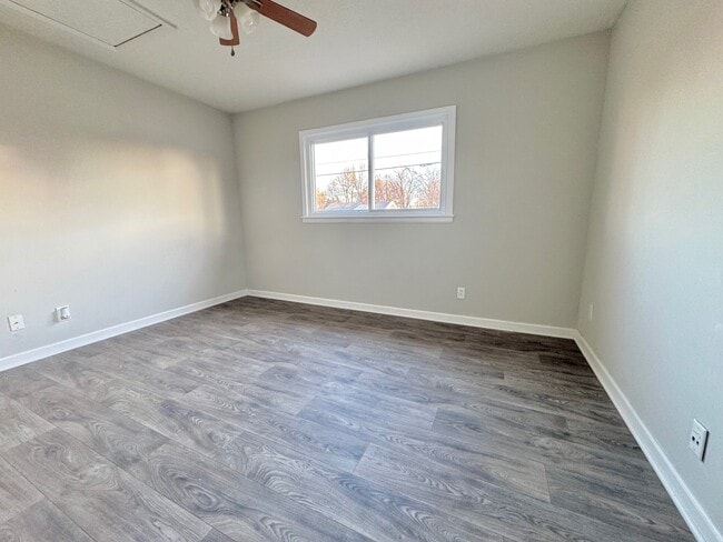 Building Photo - 7100 Nathan Hale Way