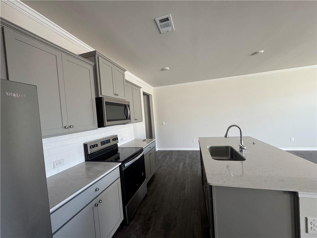 Building Photo - 2457 Bayberry St