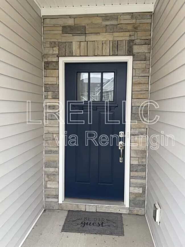 Building Photo - 9211 Tamarack Grove Ln