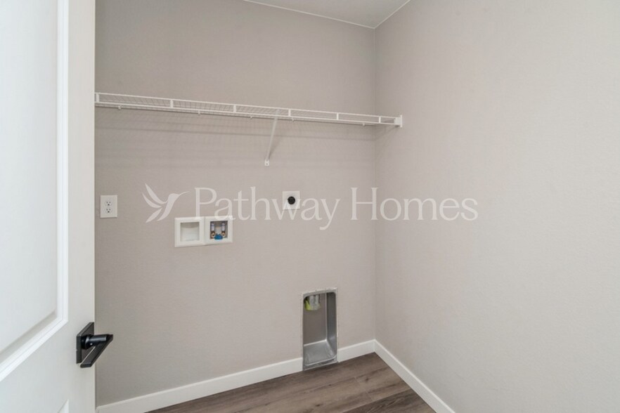 Building Photo - 9403 Yampa Ct