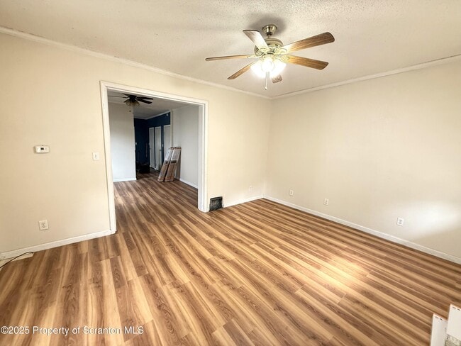 Building Photo - 146 S Everett Ave