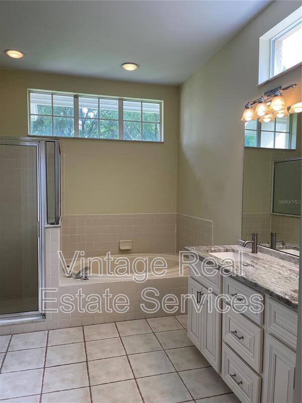Building Photo - 4918 Willow Ridge Terrace