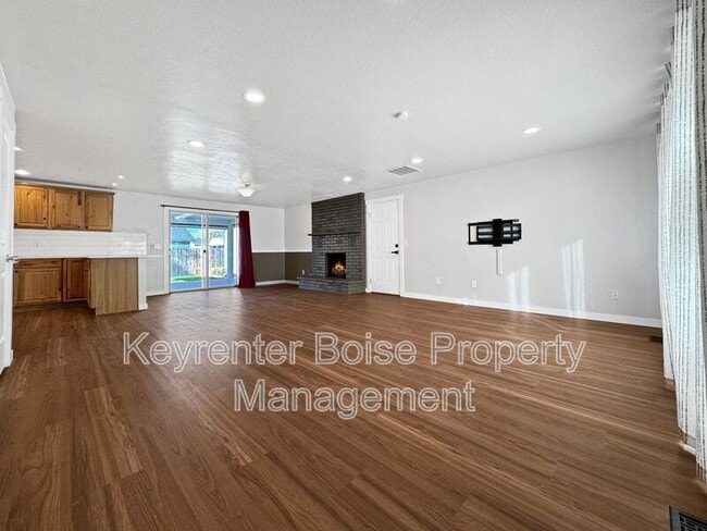 Building Photo - 4727 Arrowhead Way