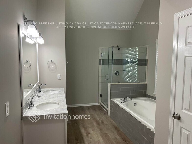 Building Photo - 3157 Blackstone Run