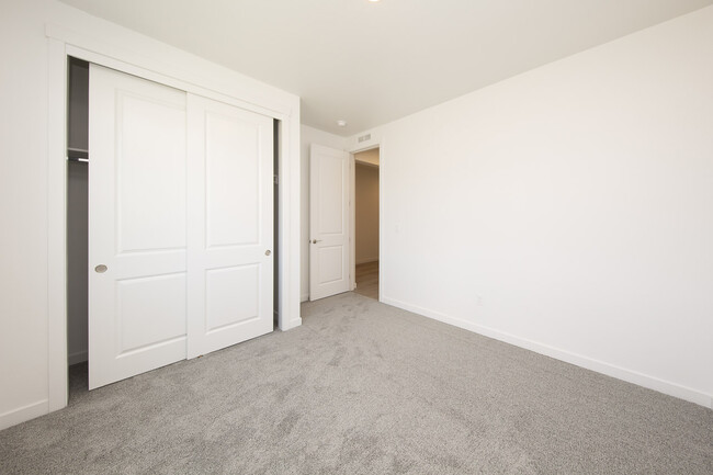 Building Photo - 11171 W Heliopsis Dr