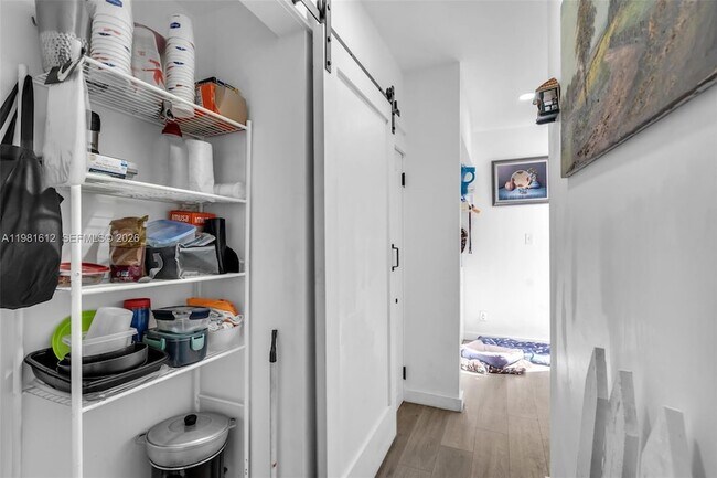 Building Photo - 3055 NW 23rd Ave