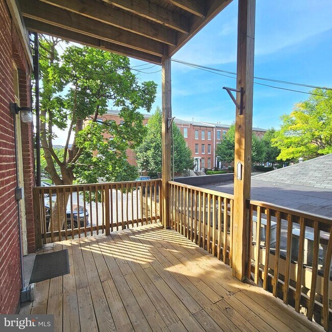 Building Photo - 1829 Eutaw Pl