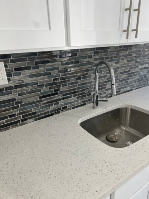 Building Photo - 121 Stone St