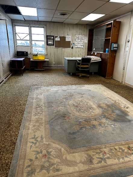 Building Photo - 110 Commercial St