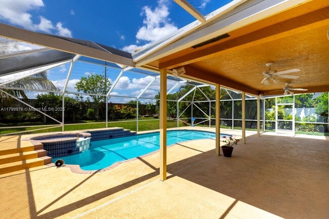 Building Photo - 12686 Little Palm Ln