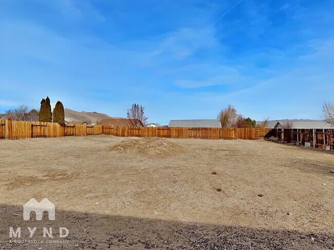 Building Photo - 1473 Kinglet Dr