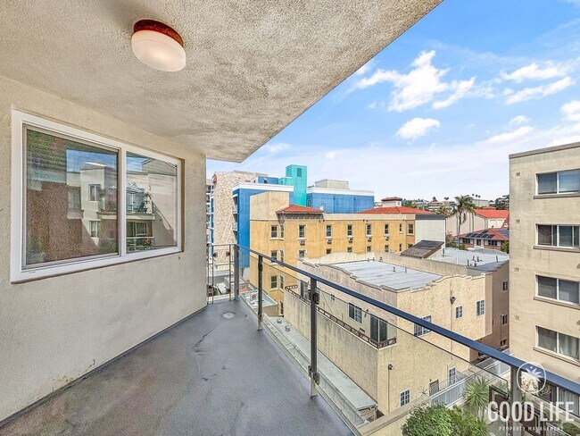 Building Photo - Beautiful 1BD/1BA Condo in Little Italy W/ A/C, W/D, Private Balcony, Reserved Parking, and Rooft...