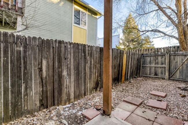 Building Photo - 1120 Mazatlan Cir