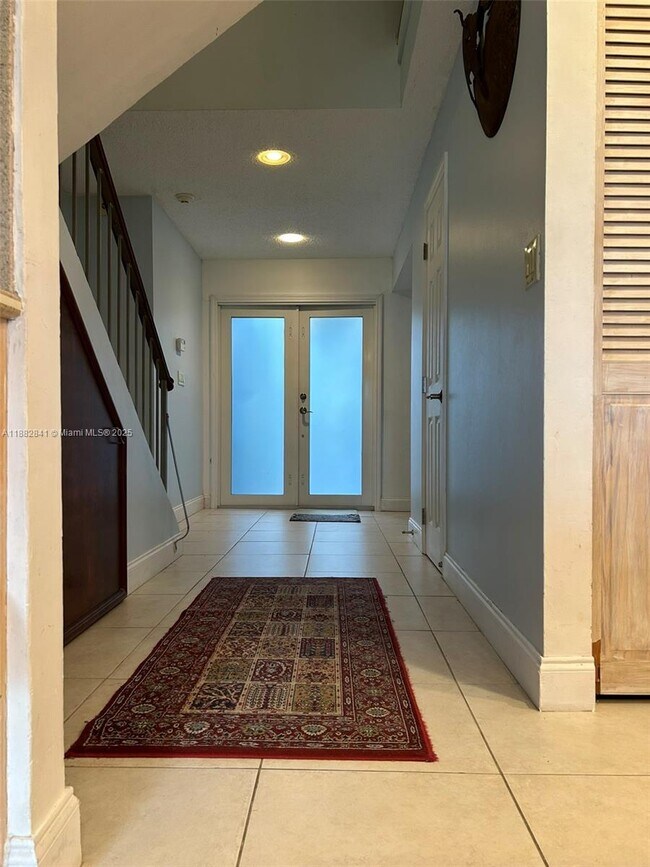 Building Photo - 4871 SW 103rd Ave