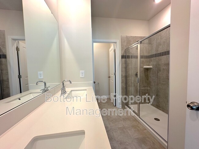 Building Photo - 4475 Potters Wheel Dr
